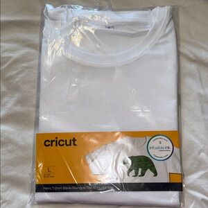 Cricut White Men's T-Shirt size large